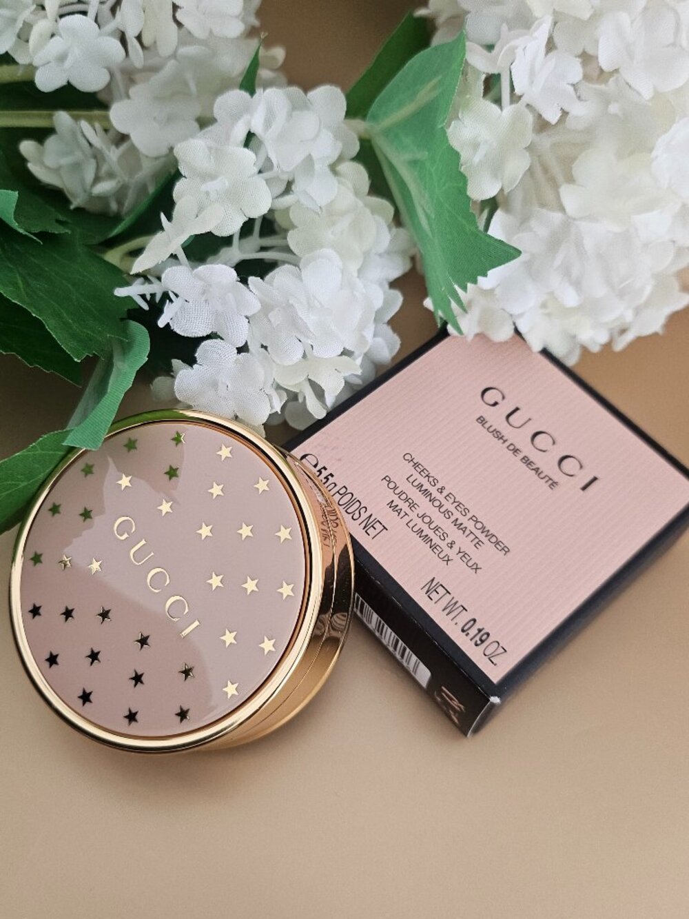 NWT GUCCI Blush De Beauté Luminous Matte Cheeks & Eyes Powder - 01 Silky Rose